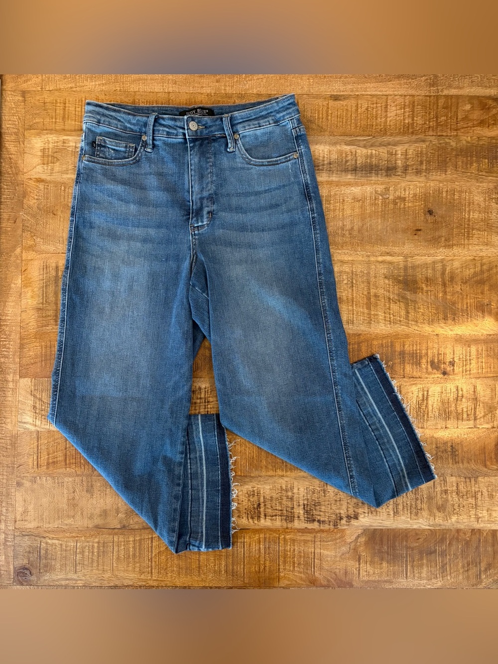Judy Blue High-Rise Tummy Control Cropped Wide Leg Jeans JB88875